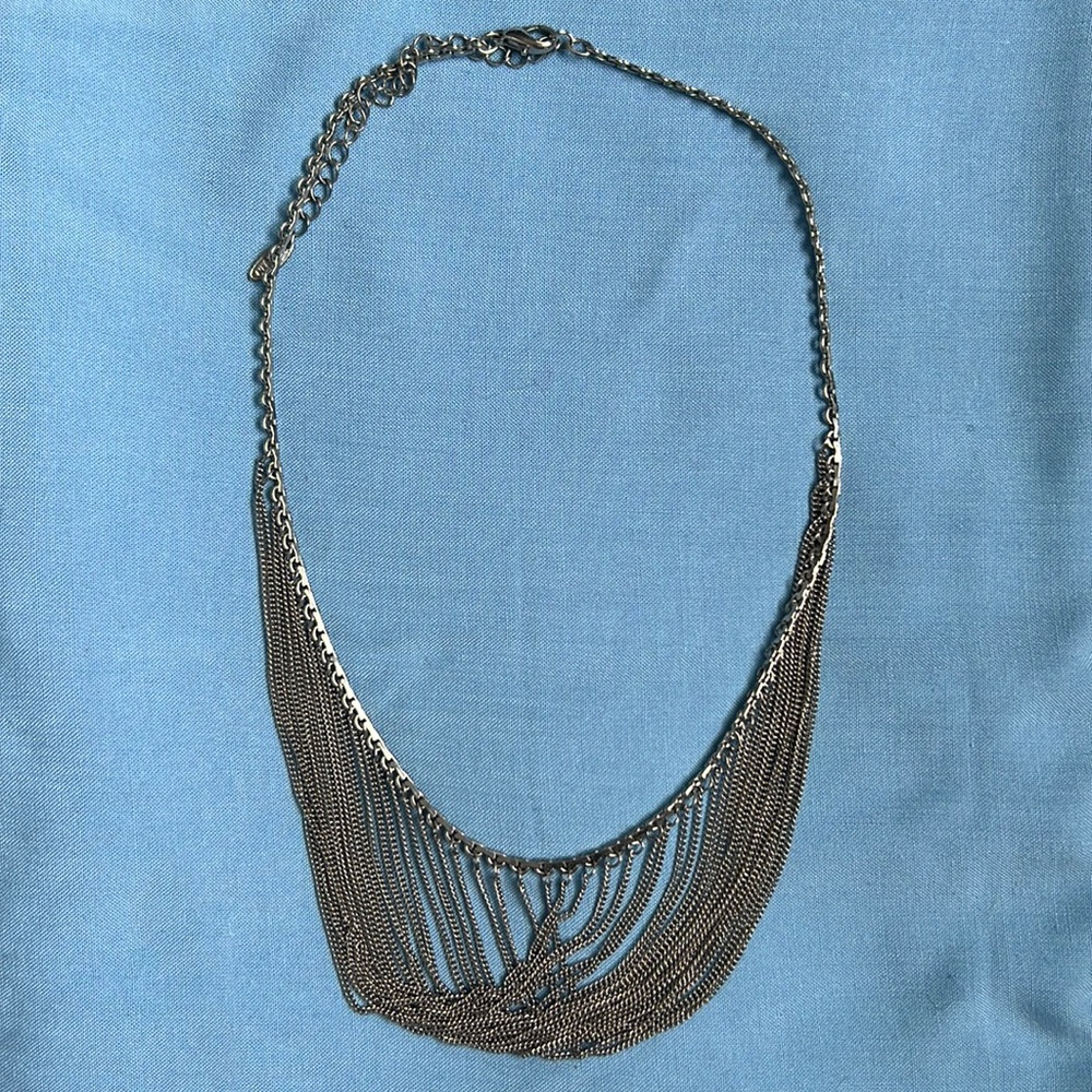 Silver tone necklace